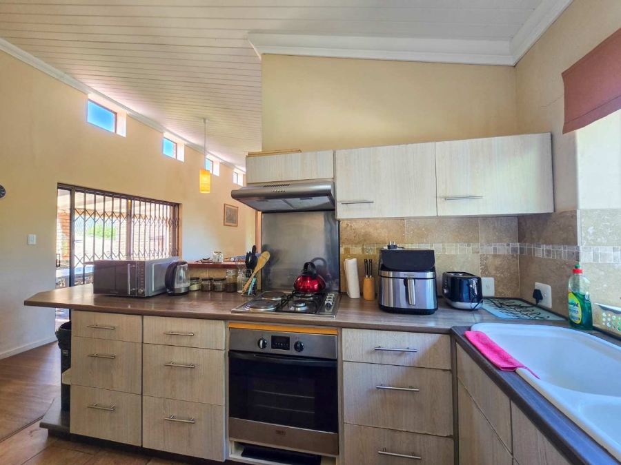 2 Bedroom Property for Sale in Stilbaai Wes Western Cape